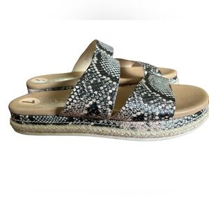 Vince Camuto Double Strap Snakeskin Platform Slide Sandal Women’s Size 7